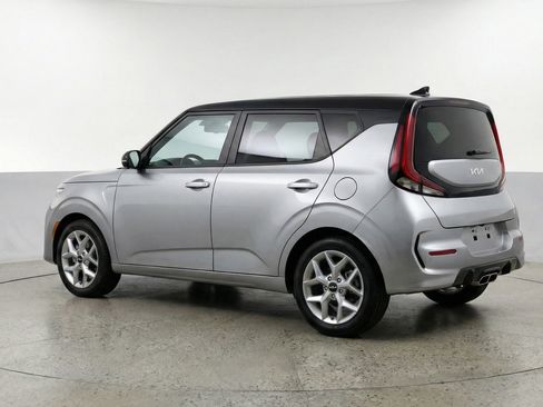 Used 2025 Kia Soul LX w/ LX Technology Package image 6