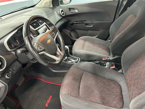 Used 2017 Chevrolet Sonic LT w/ Fun and Sun Package image 32