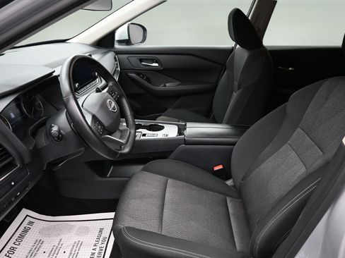 Used 2025 Nissan Rogue SV FWD image 7