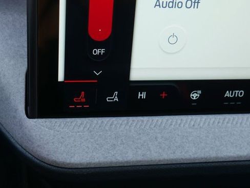 New 2025 Ford Maverick XLT w/ XLT Luxury Package image 4