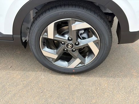 New 2026 Hyundai Venue SEL FWD image 20