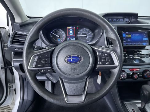 Used 2019 Subaru Impreza 2.0i Premium image 16