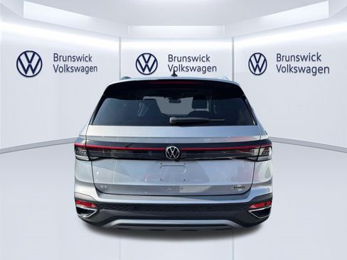 New 2026 Volkswagen Taos SEL AWD/4WD image 4