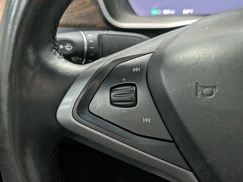 Used 2020 Tesla Model X Long Range image 18