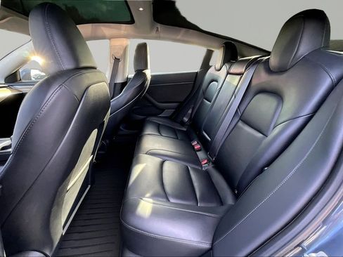 Used 2023 Tesla Model 3 Performance image 18