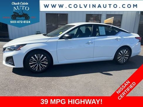 Certified 2025 Nissan Altima 2.5 SV FWD image 1