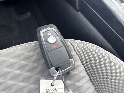 Used 2020 Ford Escape SE AWD/4WD image 29