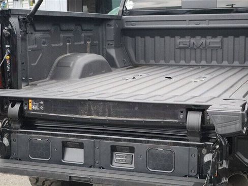 Used 2025 GMC Sierra 3500 Denali Ultimate AWD/4WD image 37