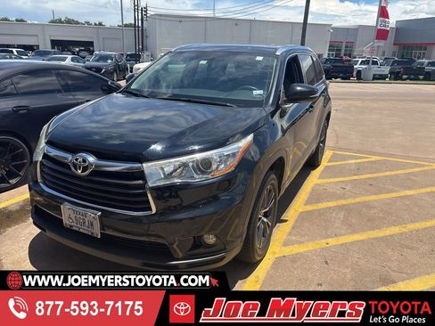 Used 2016 Toyota Highlander XLE FWD image 1