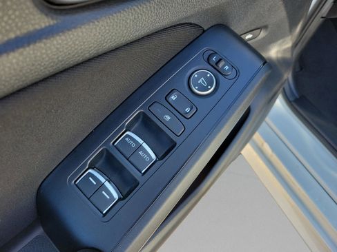 Used 2023 Honda Civic Sport image 18