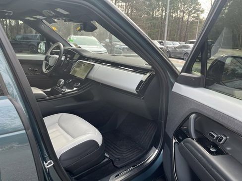 Certified 2023 Land Rover Range Rover Sport SE Dynamic image 10