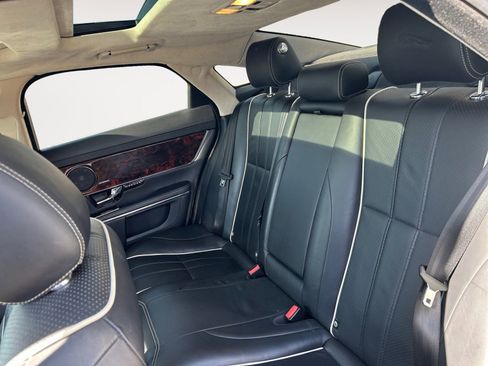 Used 2013 Jaguar XJ AWD image 13