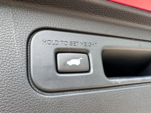 Used 2023 Honda Pilot Elite image 17