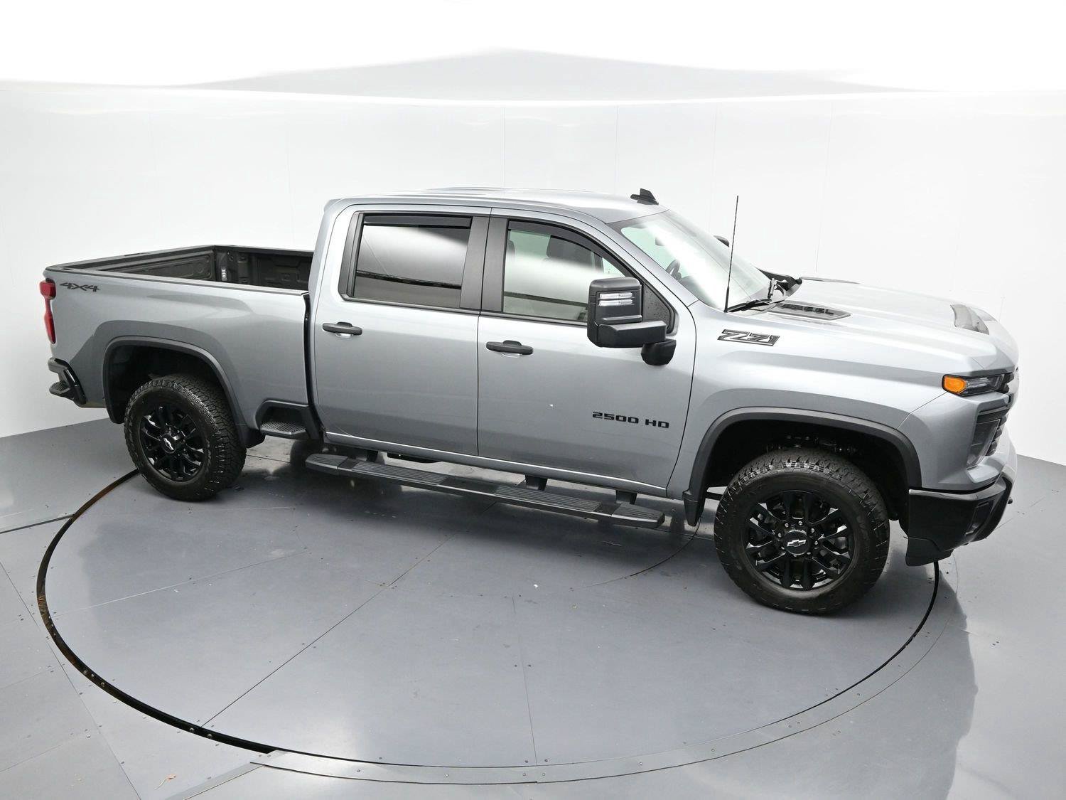 Used 2025 Chevrolet Silverado 2500 Custom w/ Custom Convenience Package AWD/4WD image 35