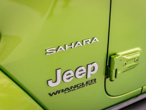 Used 2019 Jeep Wrangler Unlimited Sahara AWD/4WD image 52