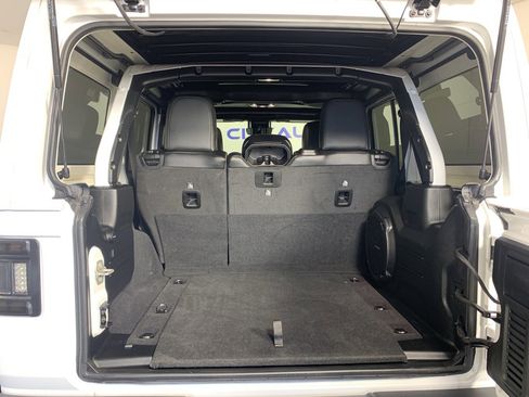 Used 2023 Jeep Wrangler Unlimited Rubicon 392 image 37