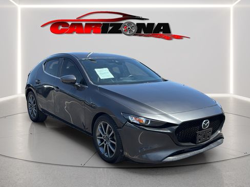 Used 2019 MAZDA MAZDA3 Hatchback w/ Preferred Package FWD image 1