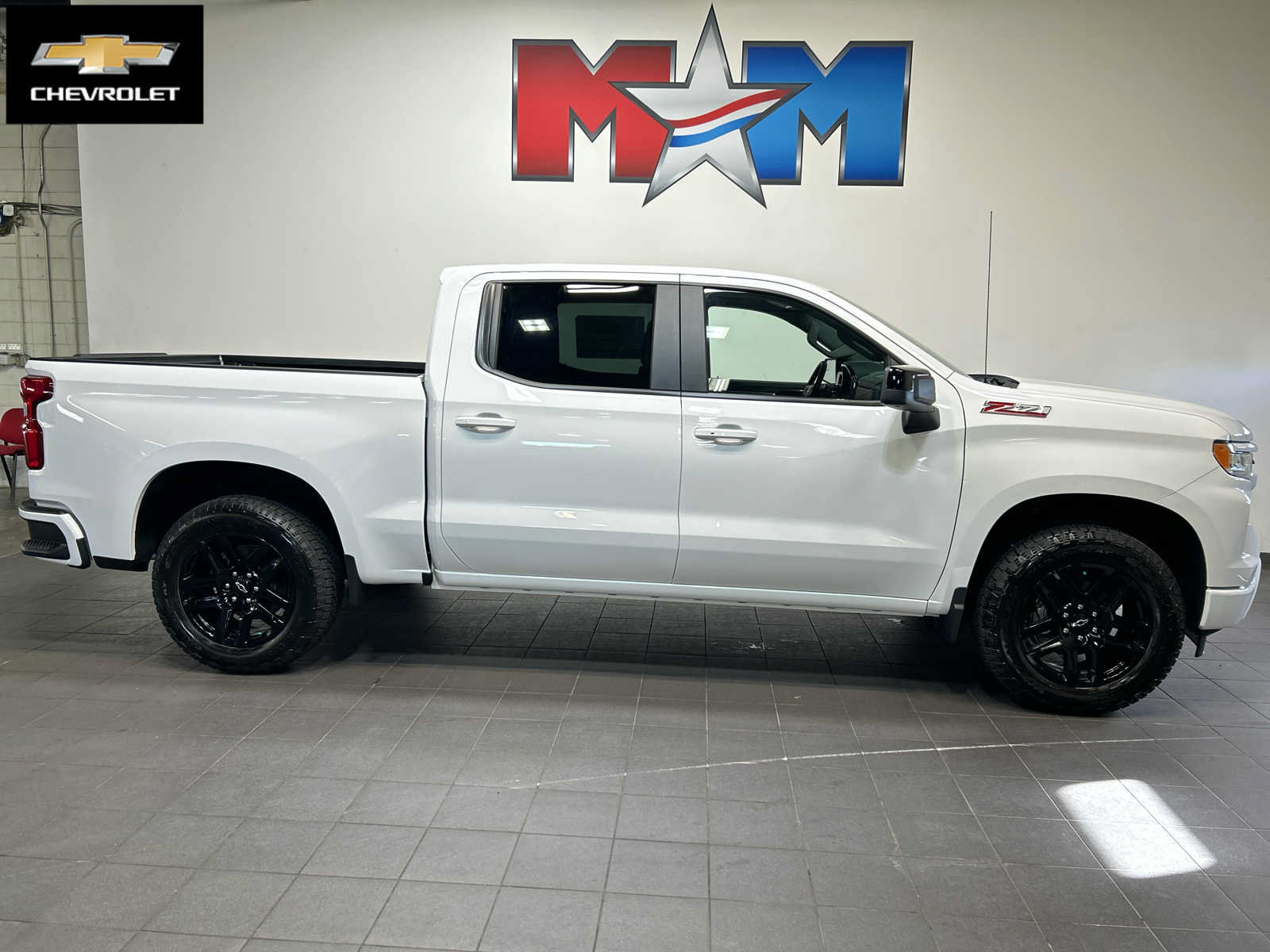 New 2026 Chevrolet Silverado 1500 RST AWD/4WD image 1