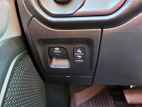 Certified 2022 RAM 1500 Big Horn image 29