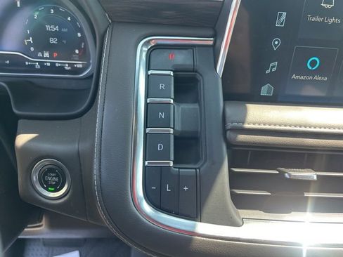 Used 2023 Chevrolet Suburban Z71 w/ Luxury Package image 26