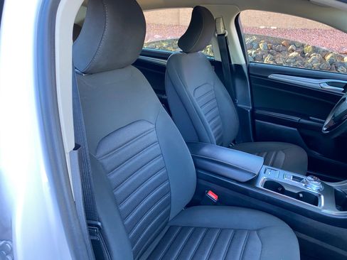 Used 2019 Ford Fusion SE image 44