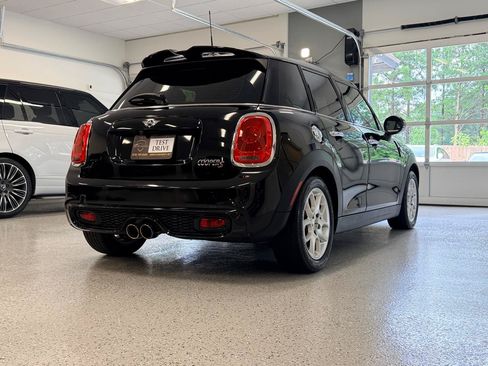 Used 2016 MINI Cooper S FWD image 8