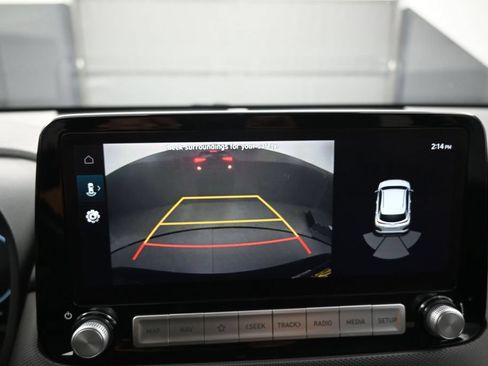 Used 2023 Hyundai Kona Limited FWD image 9