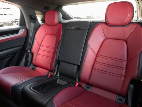 Certified 2024 Porsche Cayenne Turbo GT image 29