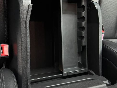 Used 2019 Ford Expedition XLT w/ Equipment Group 202A image 34