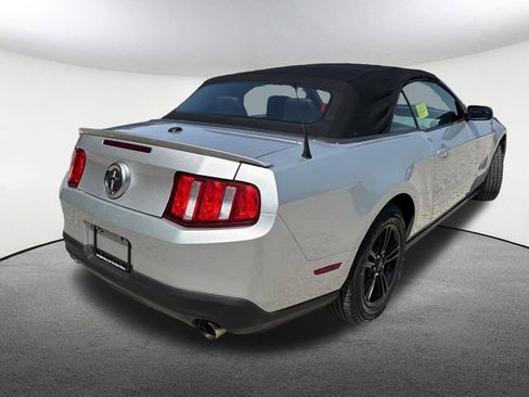 Used 2012 Ford Mustang Premium RWD image 13