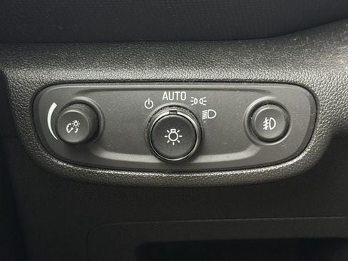 Used 2022 Chevrolet TrailBlazer LT AWD/4WD image 23