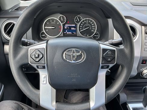 Used 2016 Toyota Tundra SR5 w/ SR5 Upgrade Package RWD image 18