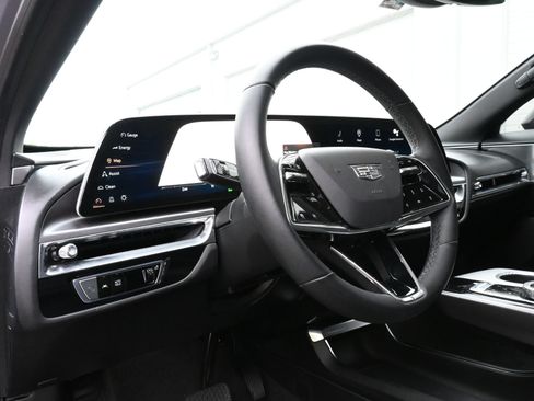 Certified 2024 Cadillac Lyriq Tech w/ Driver Assist Package AWD/4WD image 16