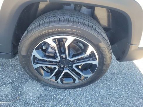 Used 2023 Jeep Compass Limited AWD/4WD image 9