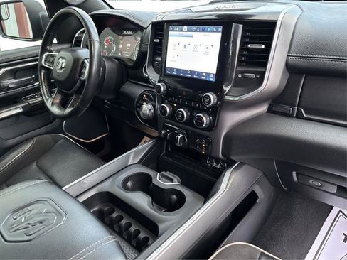 Used 2022 RAM 1500 Laramie AWD/4WD image 11
