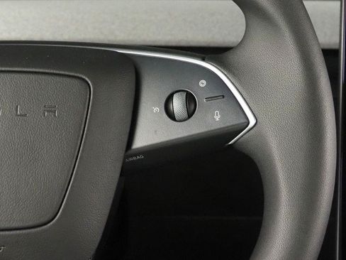 Used 2026 Tesla Model Y Long Range RWD image 37