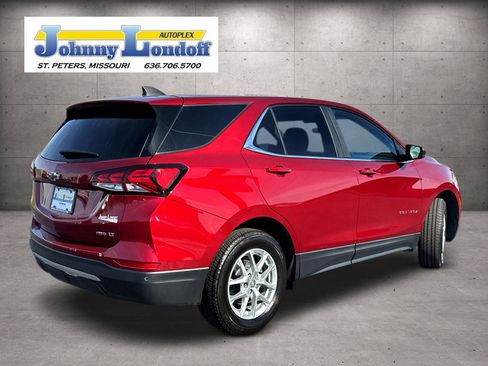 Used 2024 Chevrolet Equinox LT w/ LPO, Floor Liner Package image 2