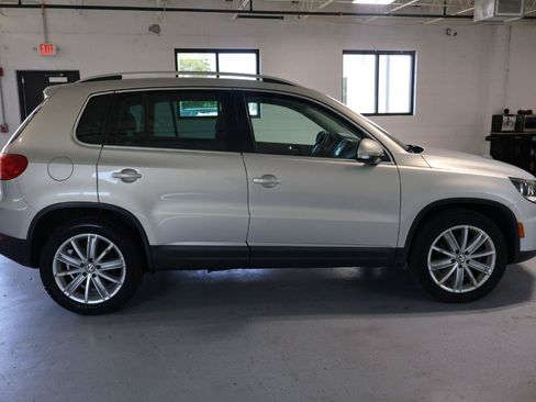 Used 2015 Volkswagen Tiguan S FWD image 7