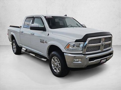 Used 2014 RAM 2500 Laramie w/ Convenience Group image 3