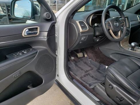 Used 2015 Jeep Grand Cherokee Limited w/ Trailer Tow Group IV image 10