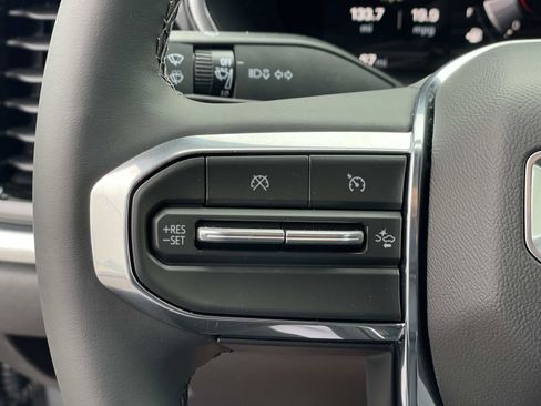 New 2026 GMC Canyon Elevation image 11