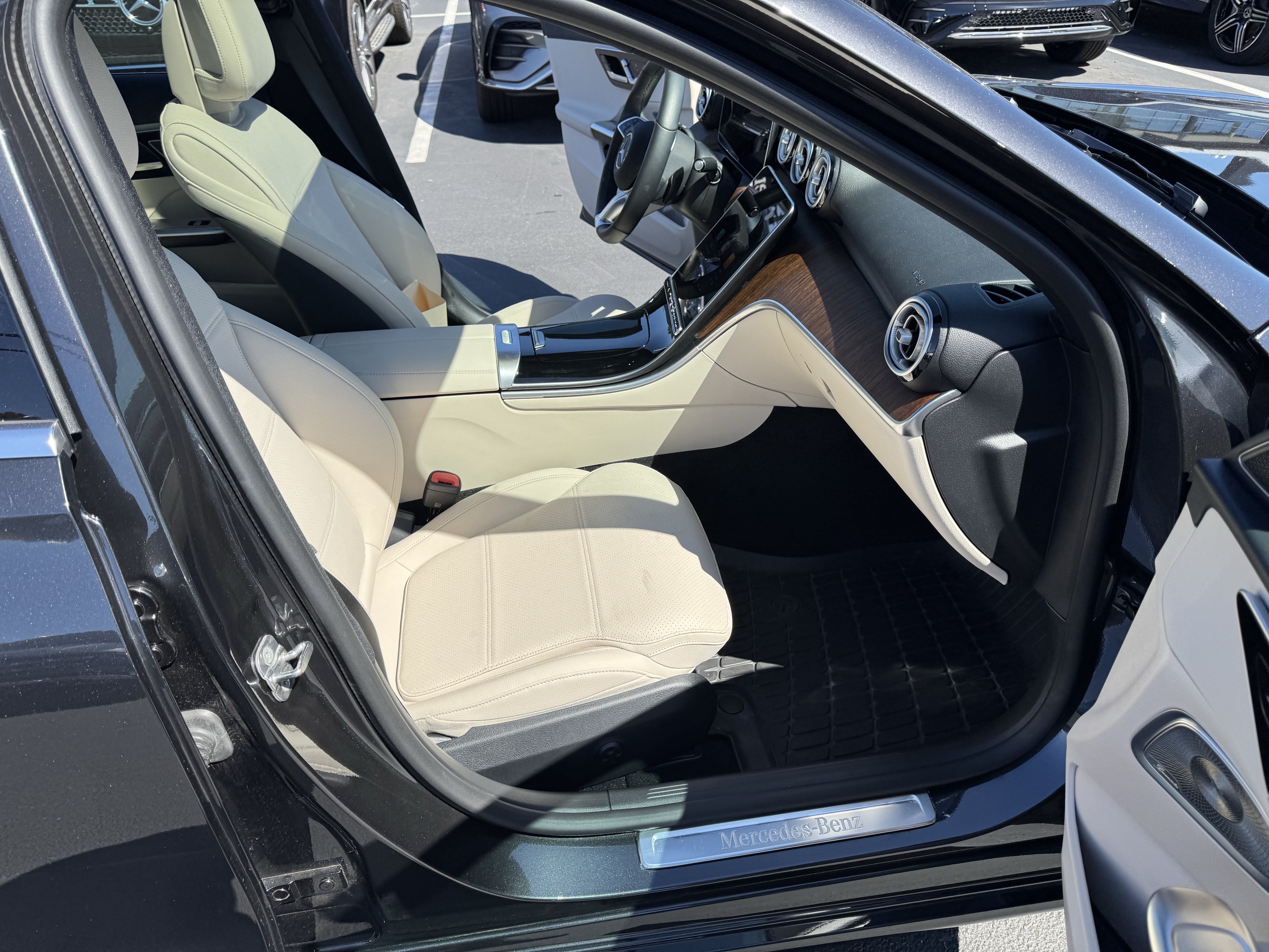 Used 2026 Mercedes-Benz C 300 Sedan image 35