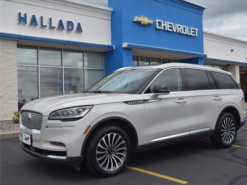 Used 2023 Lincoln Aviator Reserve image 1