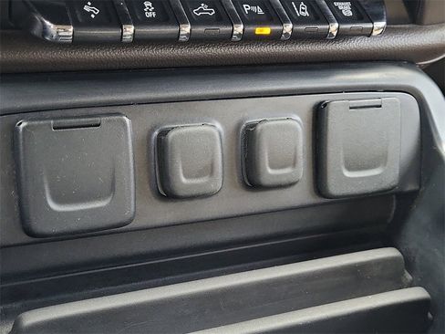 Used 2018 GMC Sierra 3500 Denali w/ Duramax Plus Package image 29