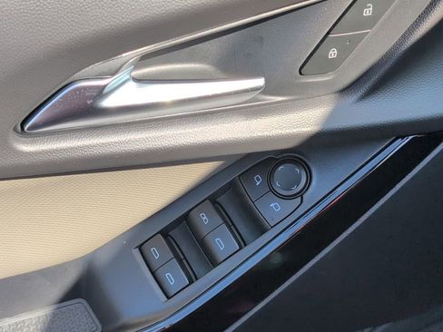 New 2026 Chevrolet Equinox LT w/ Convenience Package II image 17
