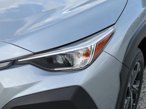 Used 2024 Subaru Crosstrek 2.0i Premium AWD/4WD image 6