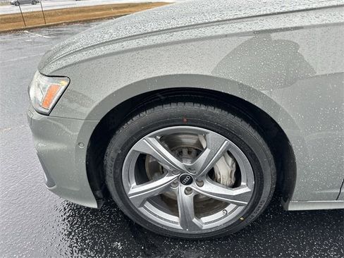Used 2024 Audi A6 Premium Plus image 19