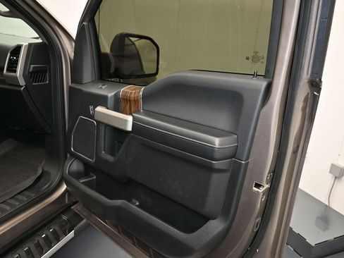 Certified 2020 Ford F150 Lariat w/ FX4 Off-Road Package image 29