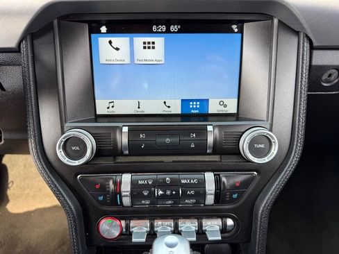 Used 2018 Ford Mustang Premium image 19