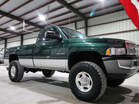 Used 2002 Dodge Ram 2500 Truck SLT image 16